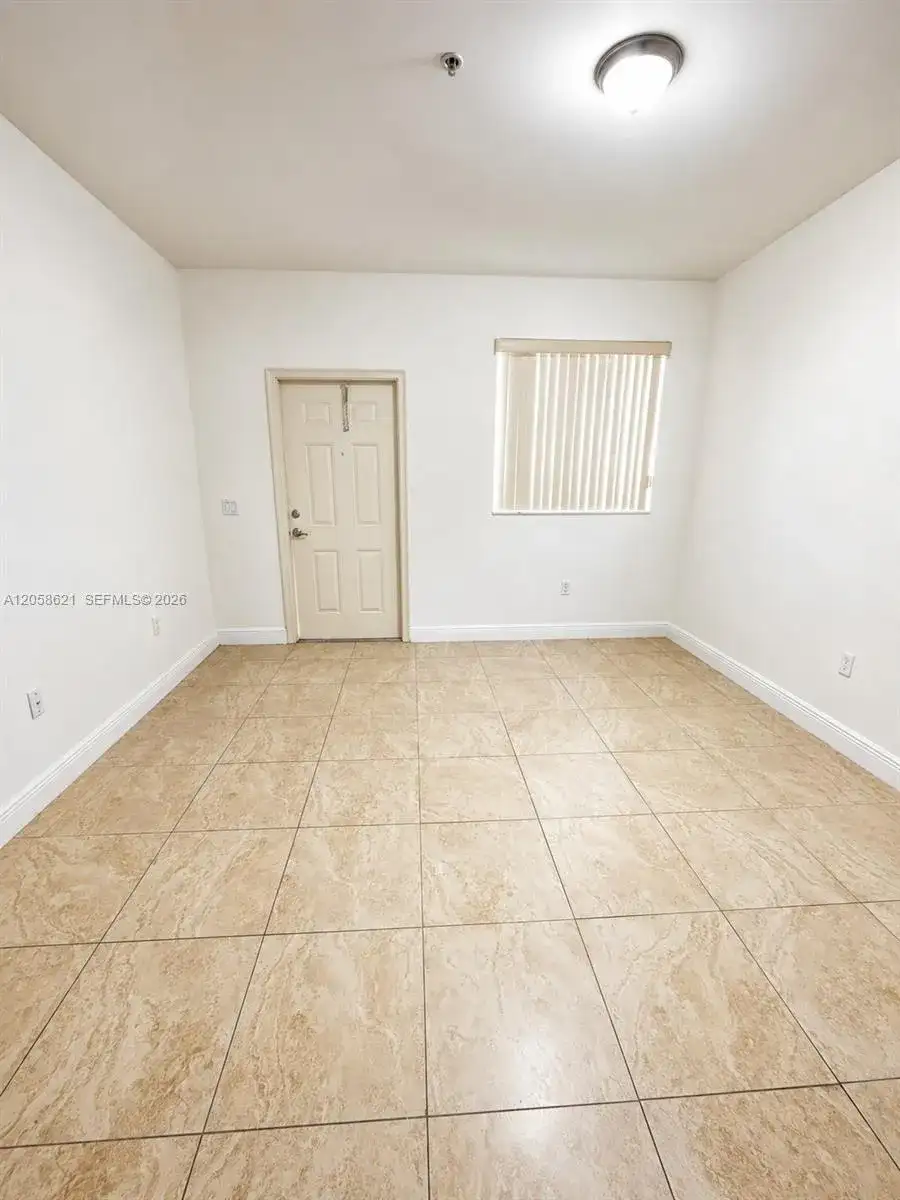 18100 NW 59th Ave # 205, Hialeah FL 33015 photo 3