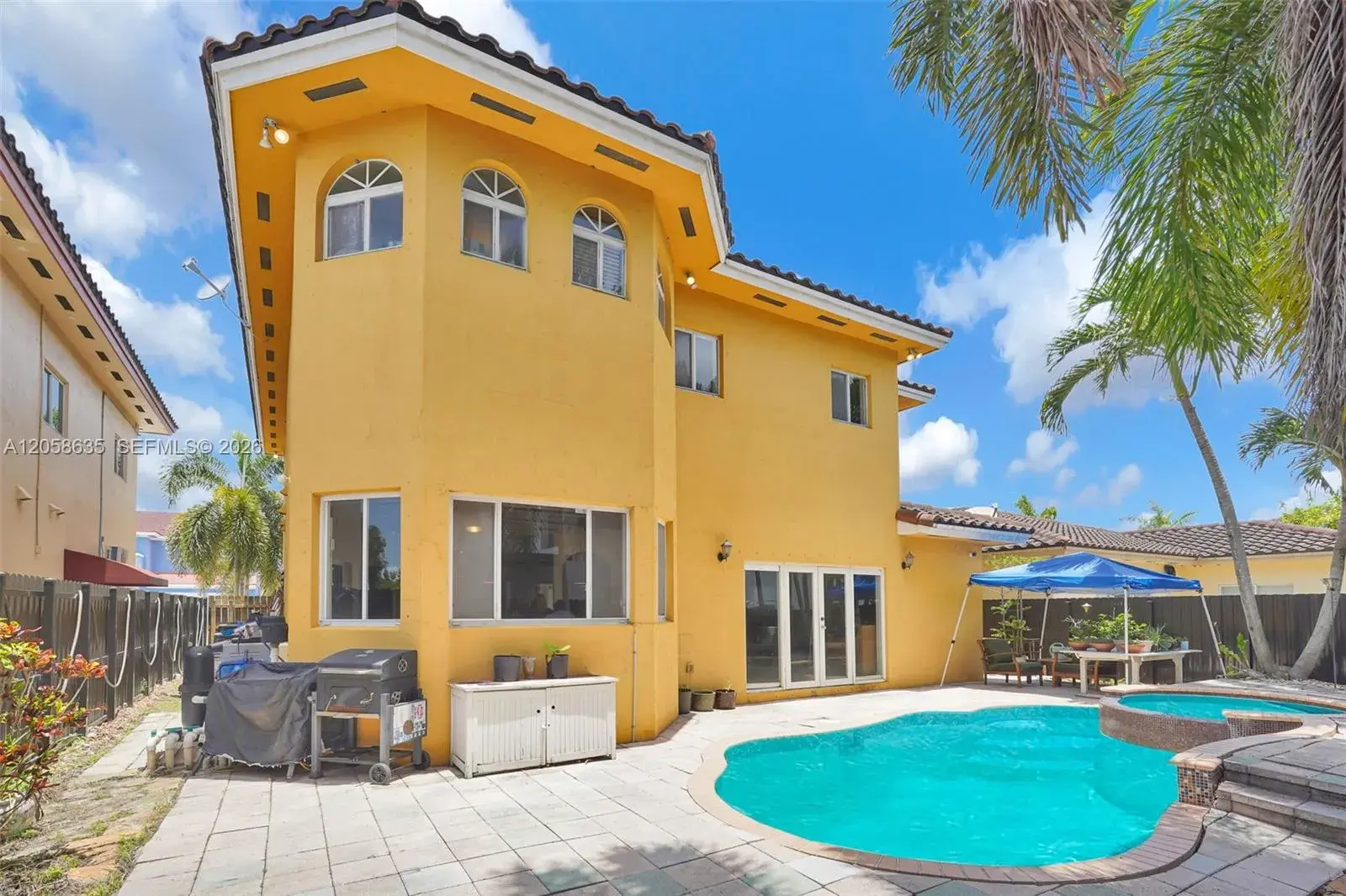 15664 SW 12th Ter, Miami FL 33194