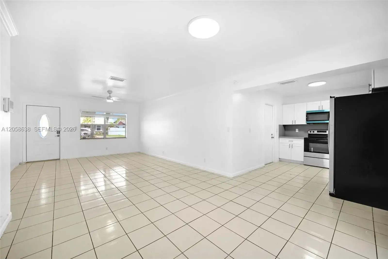 304 SW 77th Ave, North Lauderdale FL 33068 photo 5