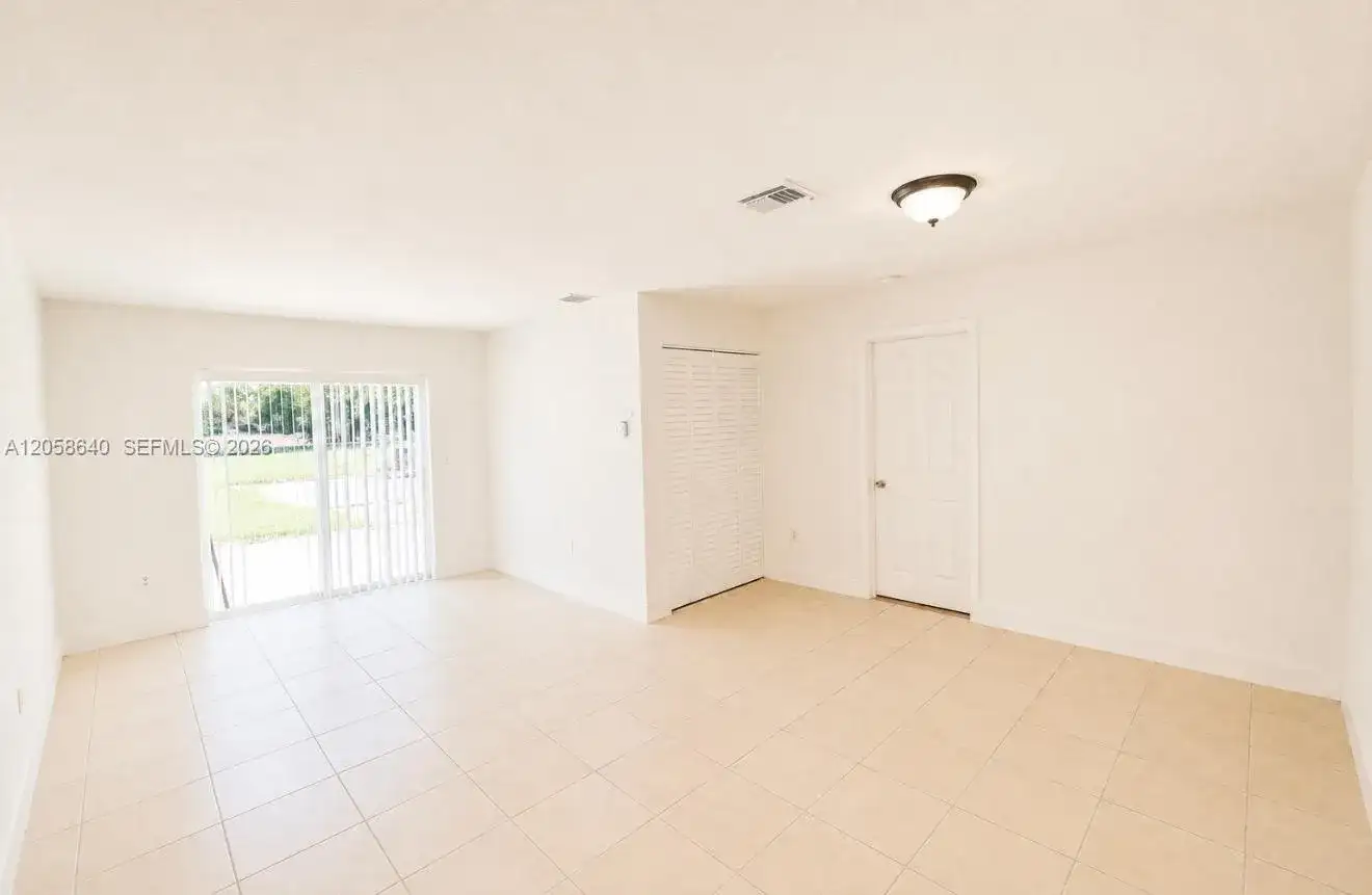 20674 NW 38th Ave, Miami Gardens FL 33055 photo 5