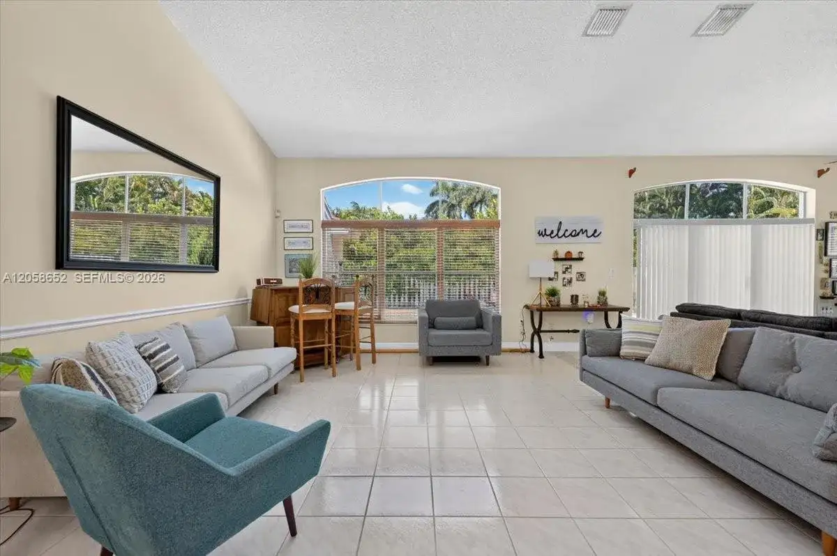 4025 SW 152nd Ave, Miramar FL 33027 photo 5
