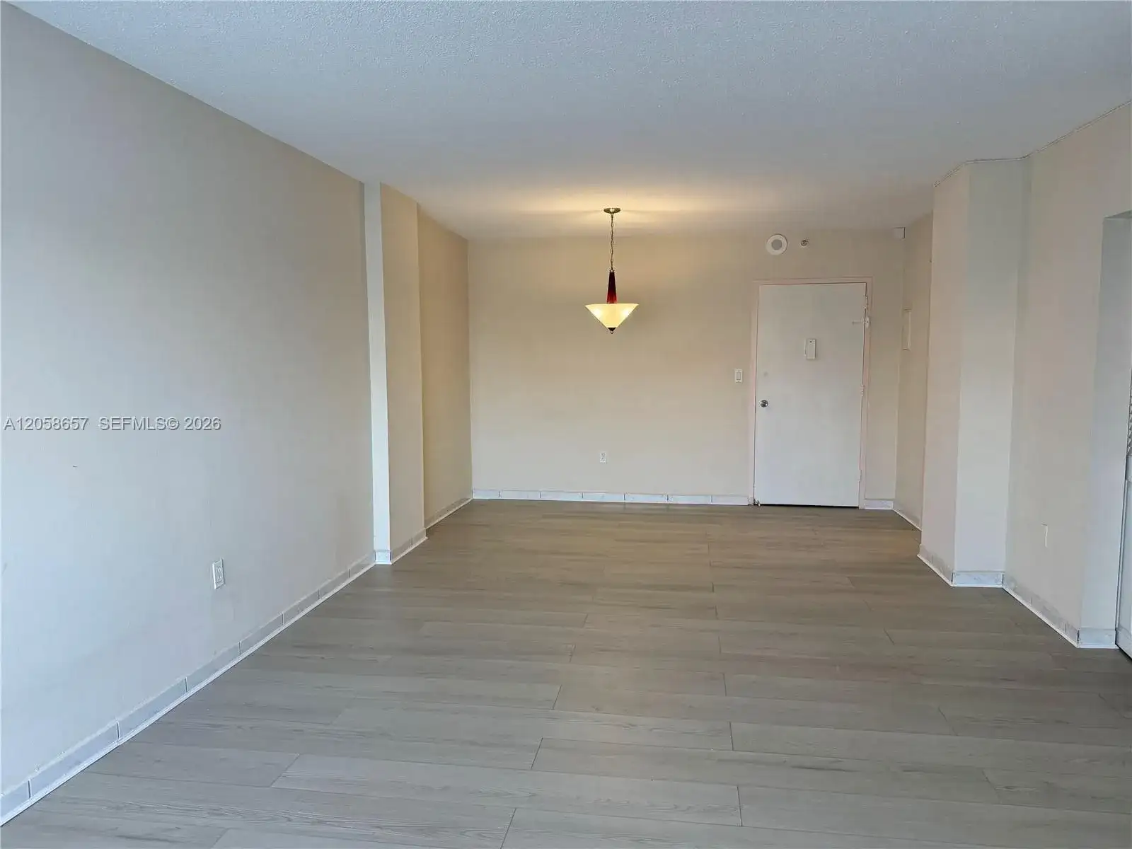 400 Kings Point Dr # 311, Sunny Isles Beach FL 33160 photo 2