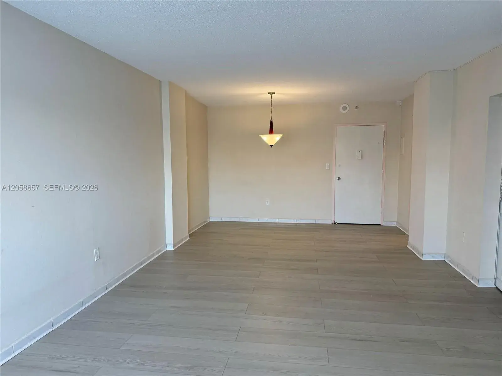 400 Kings Point Dr # 311, Sunny Isles Beach FL 33160