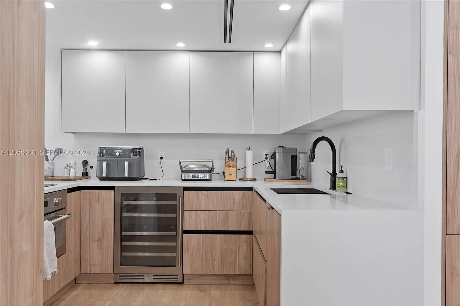 1111 Crandon Blvd # A501, Key Biscayne FL 33149