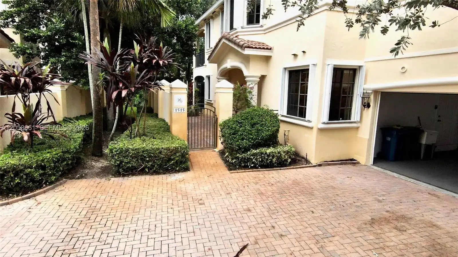 1515 Passion Vine Cir # 1, Weston FL 33326