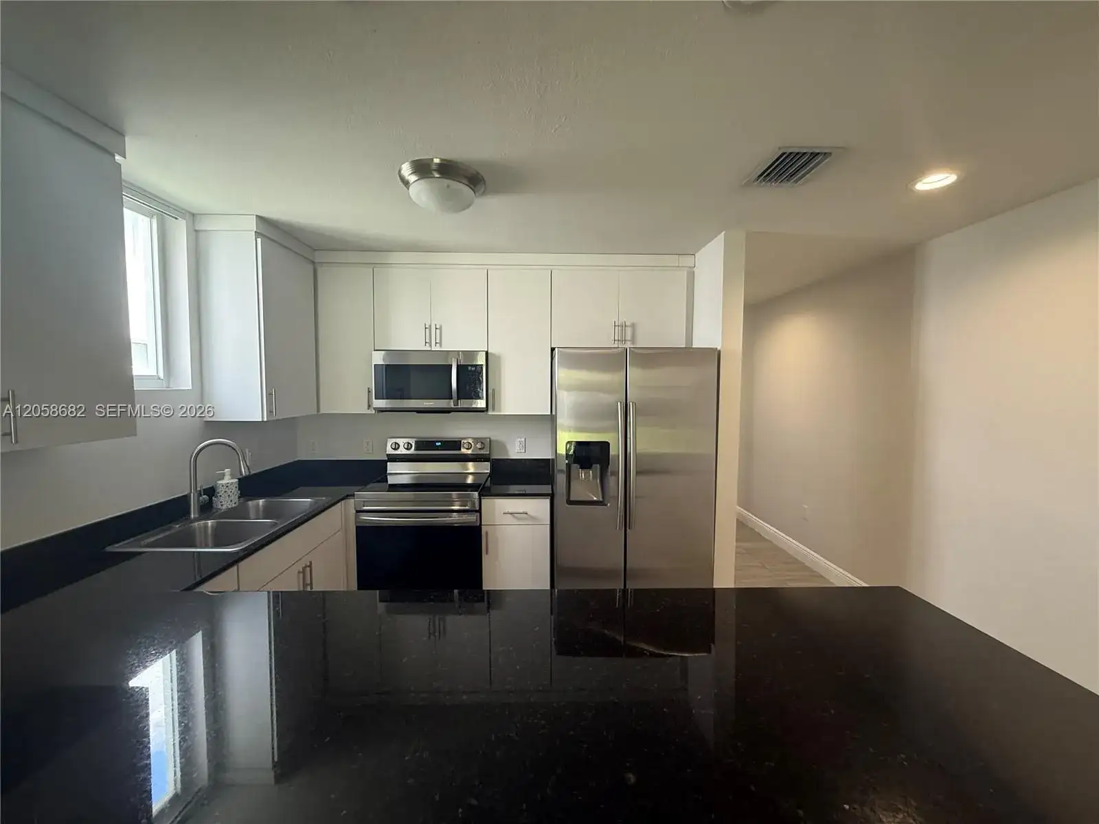 177 E 16th Street, Hialeah FL 33010 photo 4