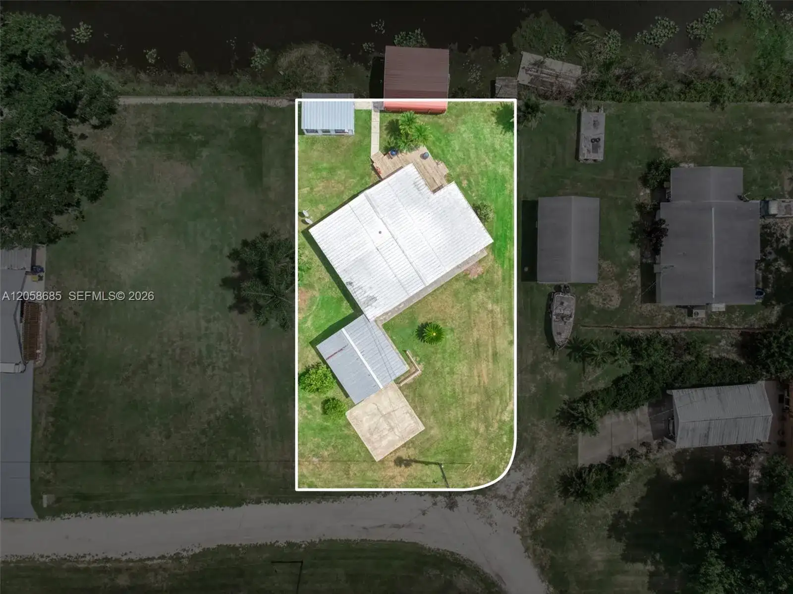 221 SPECKLED PERCH PT, Other City - In The State Of Florida FL 33857 photo 5