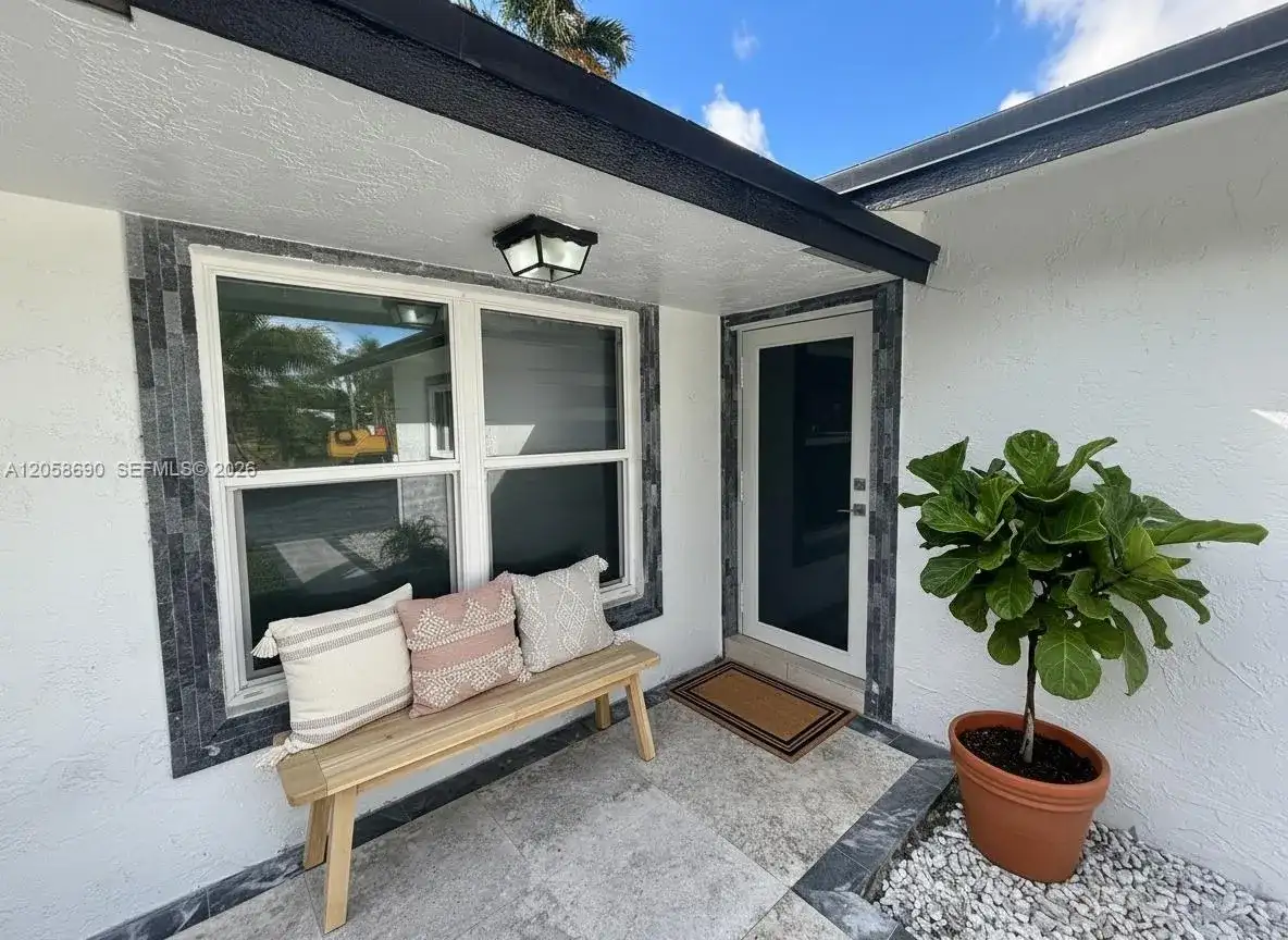 2900 SW 16th St, Fort Lauderdale FL 33312 photo 3