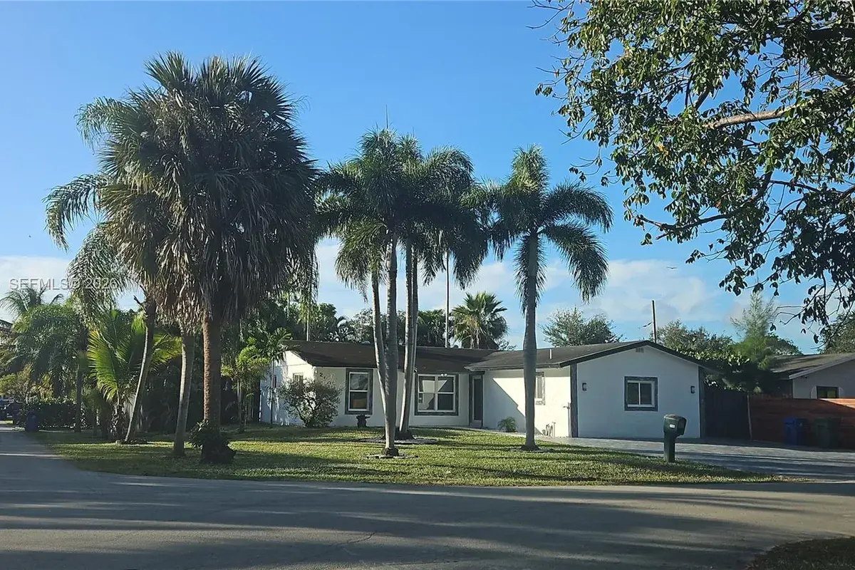 2900 SW 16th St, Fort Lauderdale FL 33312