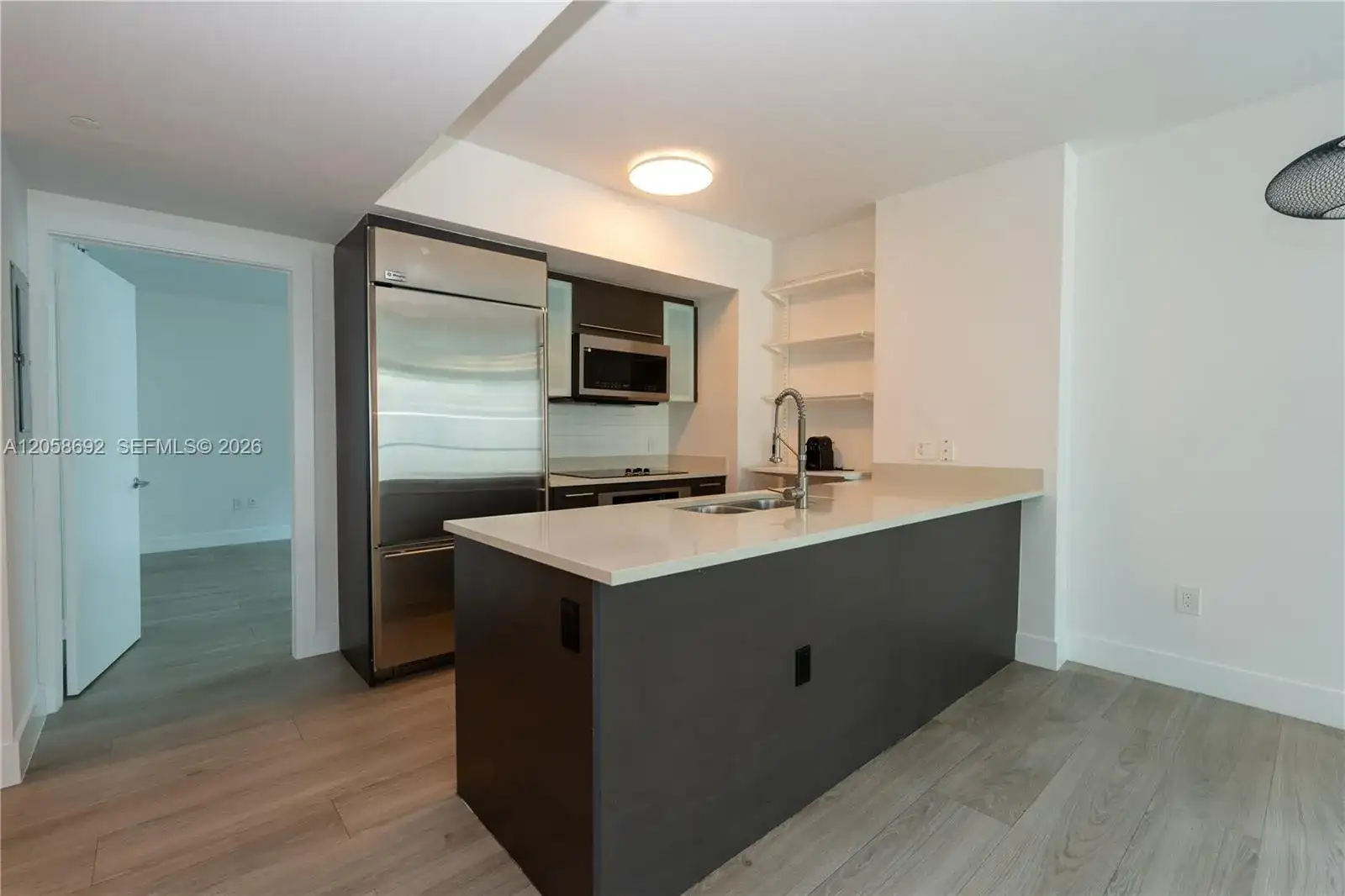 500 Brickell Ave # 1407, Miami FL 33131 photo 3