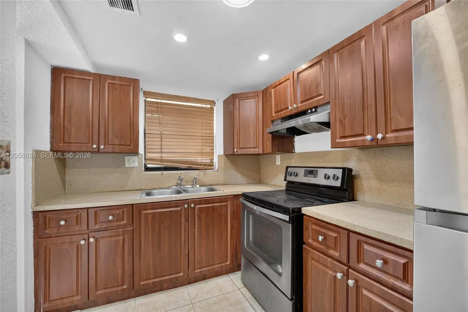6001 Shakerwood Cir # 108, Tamarac FL 33319 photo 4