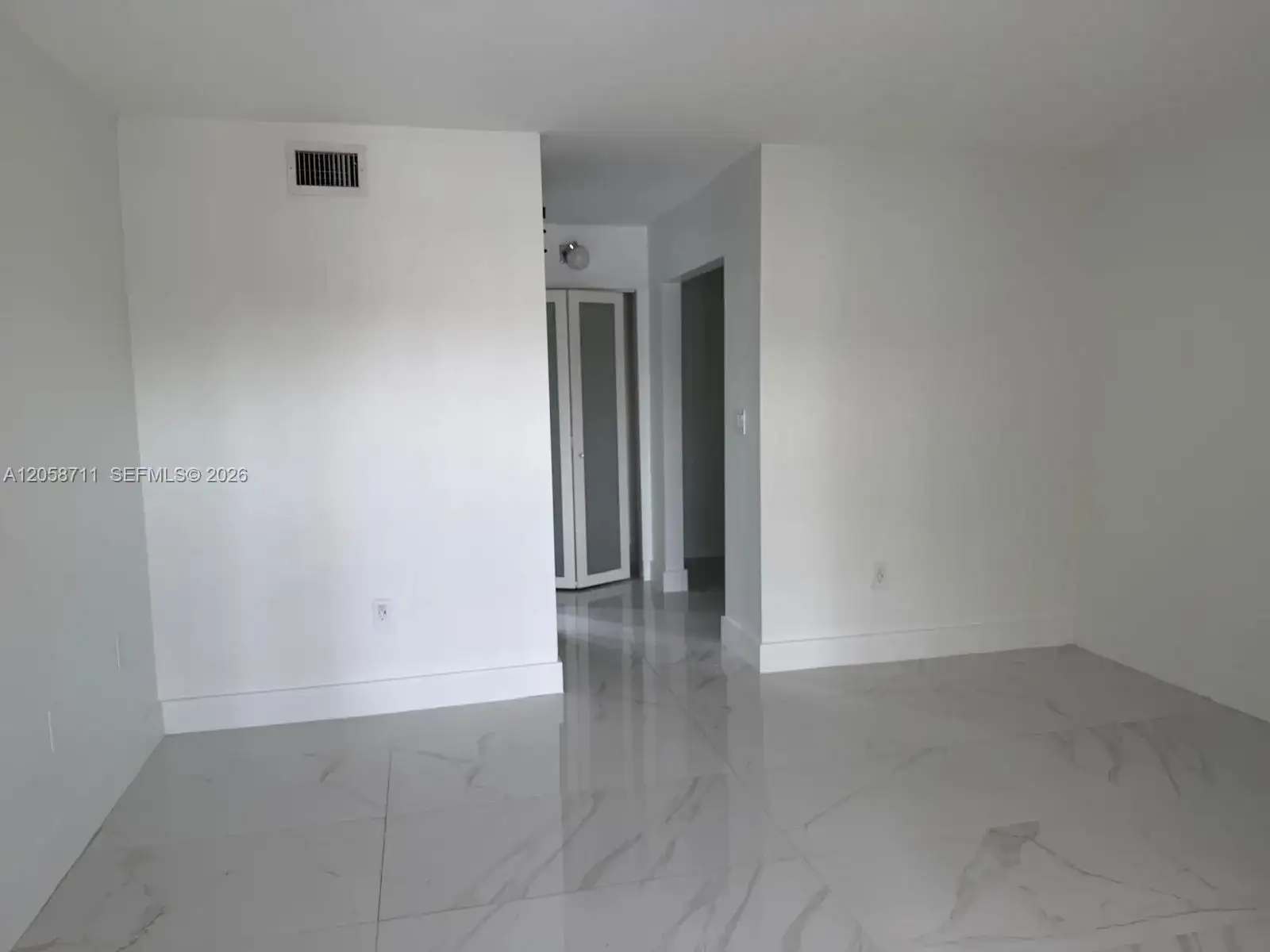 10875 NW 7th St # 36, Miami FL 33172 photo 5