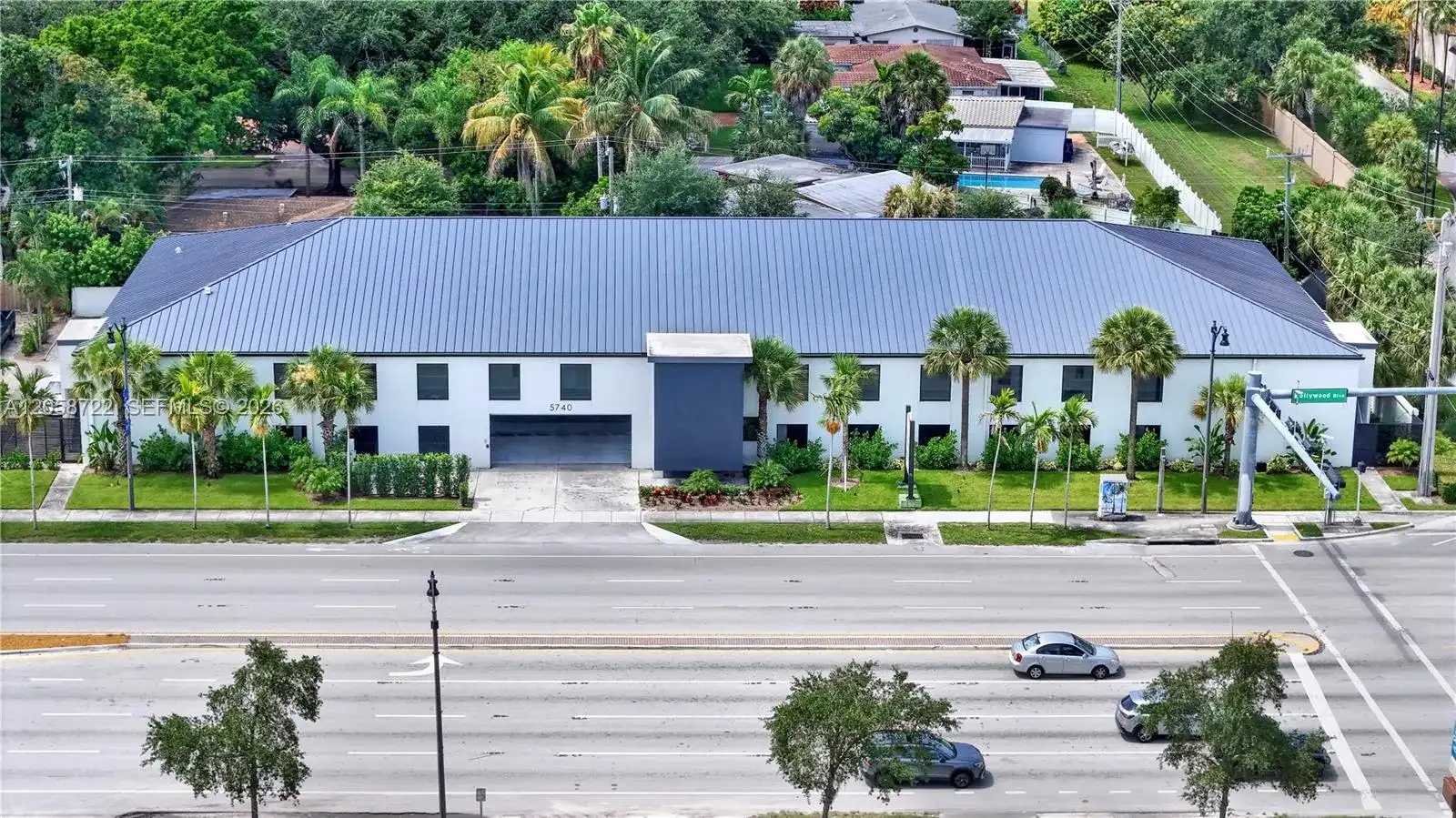 5740 Hollywood Blvd, Hollywood FL 33021
