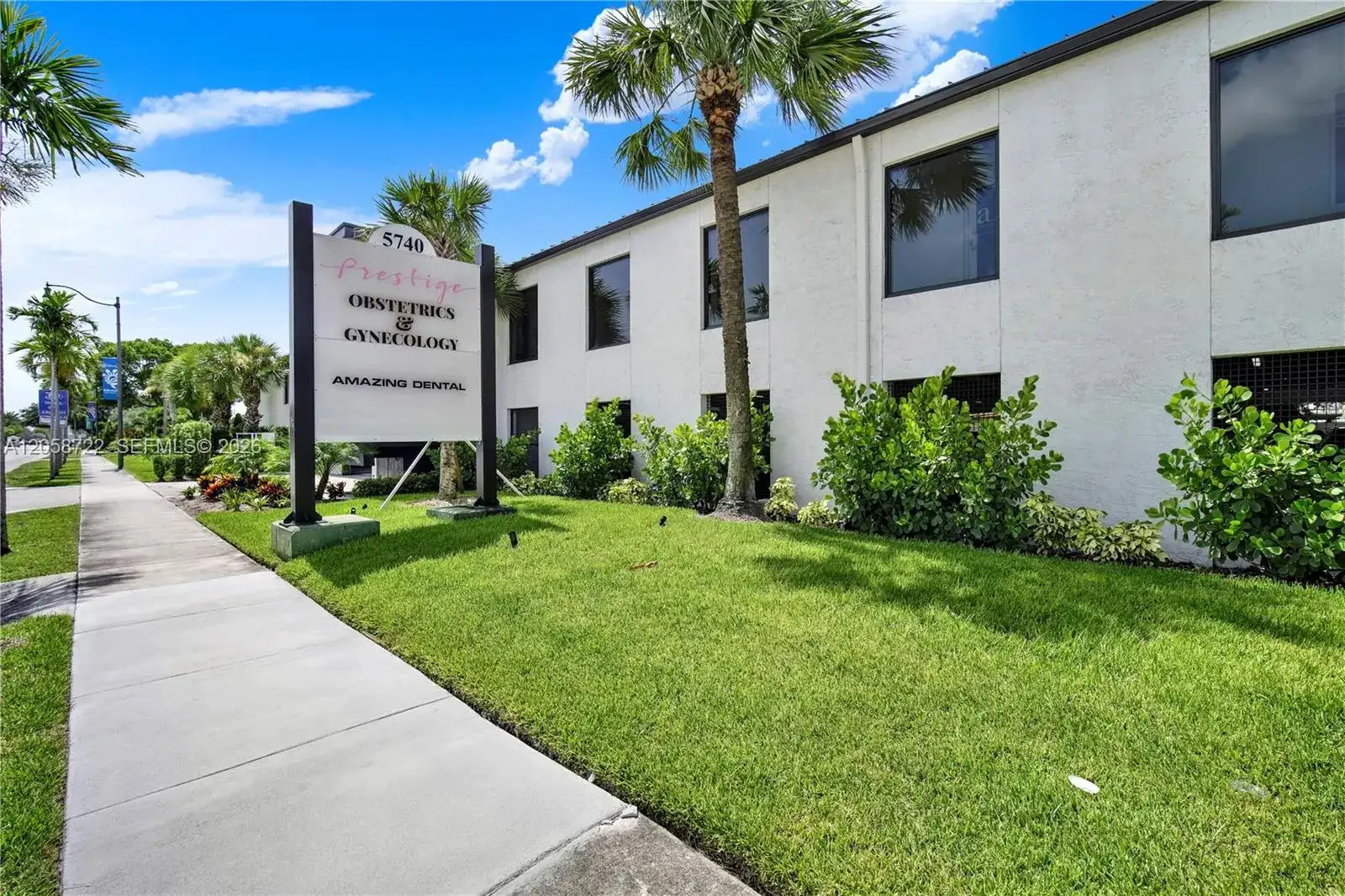 5740 Hollywood Blvd, Hollywood FL 33021 photo 4