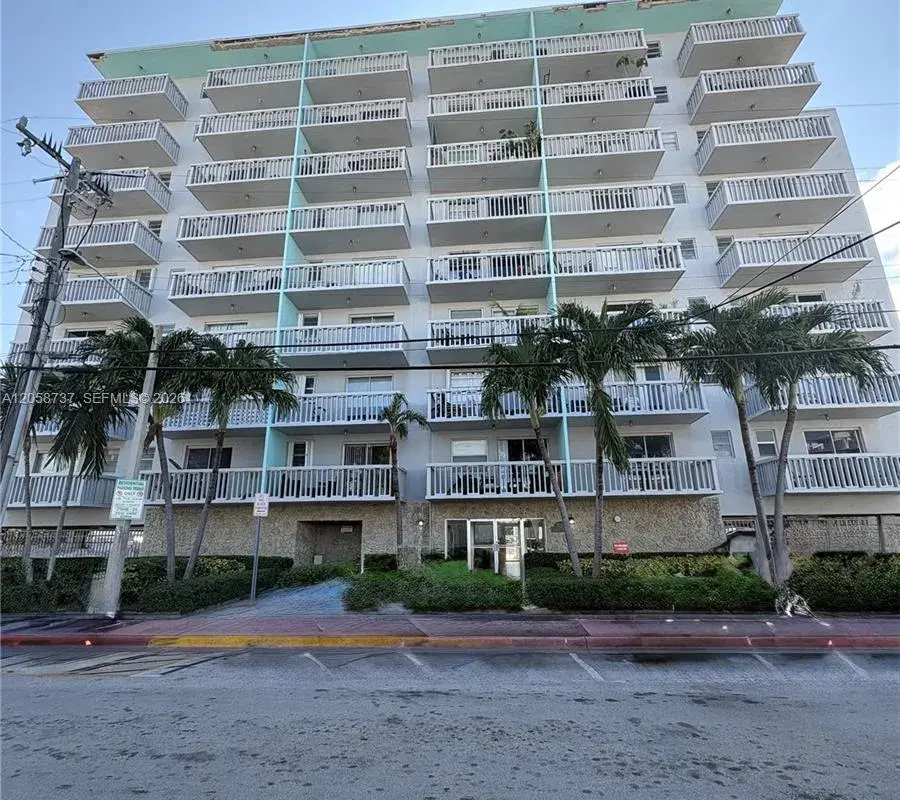 7620 Carlyle Ave # 502, Miami Beach FL 33141