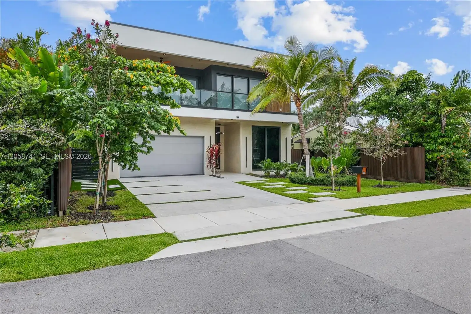 436 NE 10th Ave, Fort Lauderdale FL 33301 photo 3