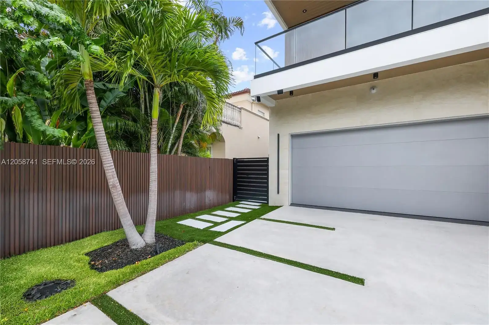436 NE 10th Ave, Fort Lauderdale FL 33301 photo 5
