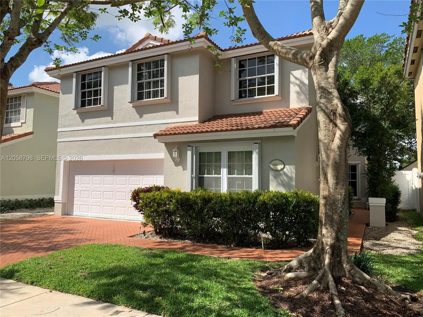 818 Garnet Cir, Weston FL 33326 photo 2