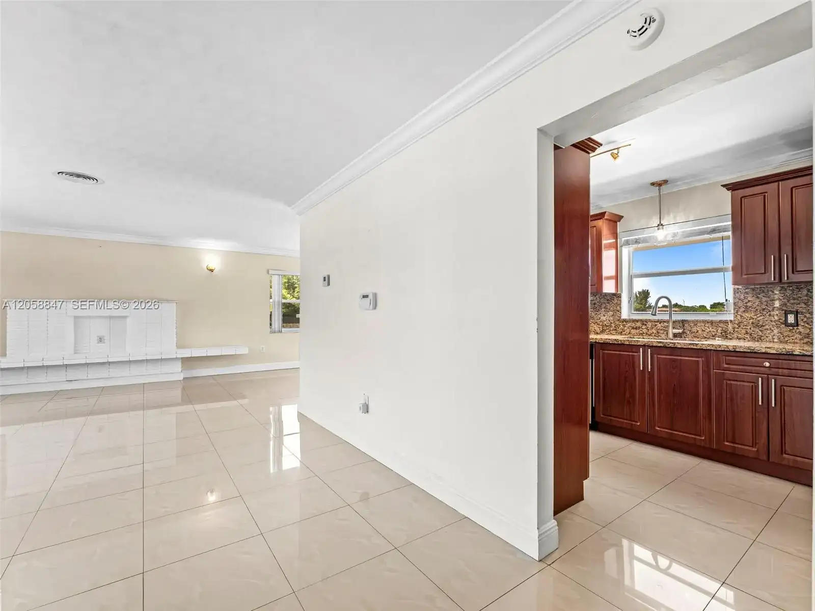 2045 NW 115th St, Miami FL 33167 photo 2