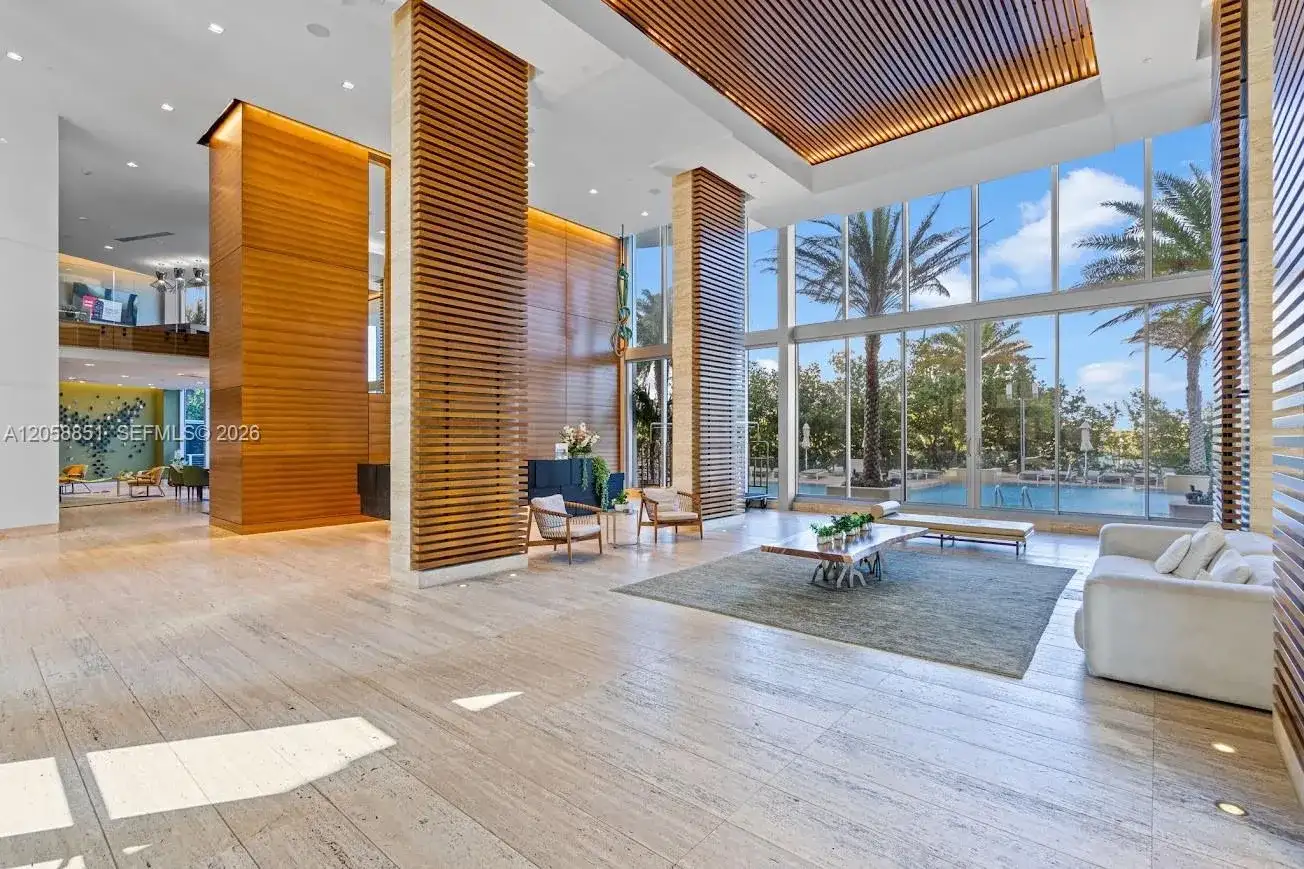 16385 Biscayne Blvd # 3201, North Miami Beach FL 33160 photo 2