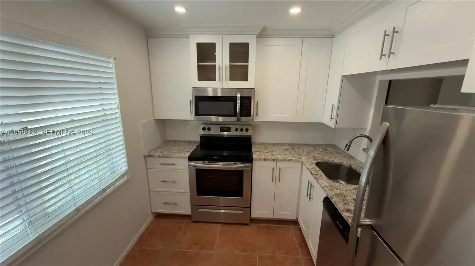 2900 NW 48th Ter # 310, Lauderdale Lakes FL 33313 photo 2