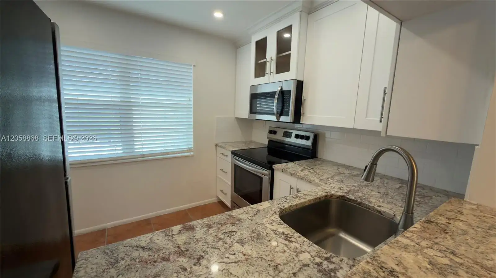 2900 NW 48th Ter # 310, Lauderdale Lakes FL 33313 photo 3