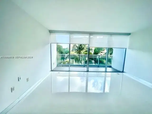 2950 NE 188th St # 231, Aventura FL 33180 photo 2