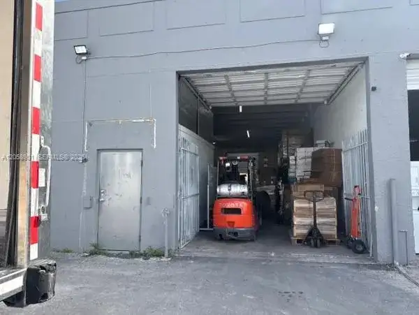 FULL PRODUCTION oF PRODUCT & DELIVERY, Cutler Bay FL 33157 photo 2