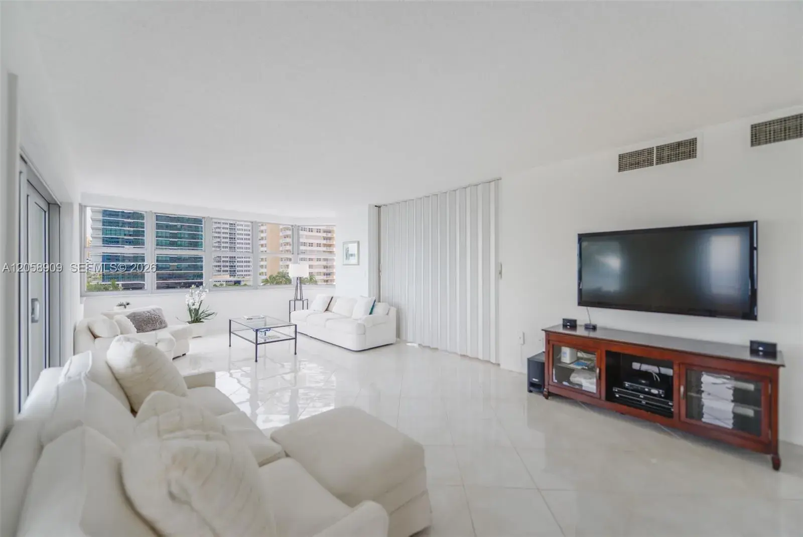 1950 S Ocean Dr # 5Q, Hallandale Beach FL 33009