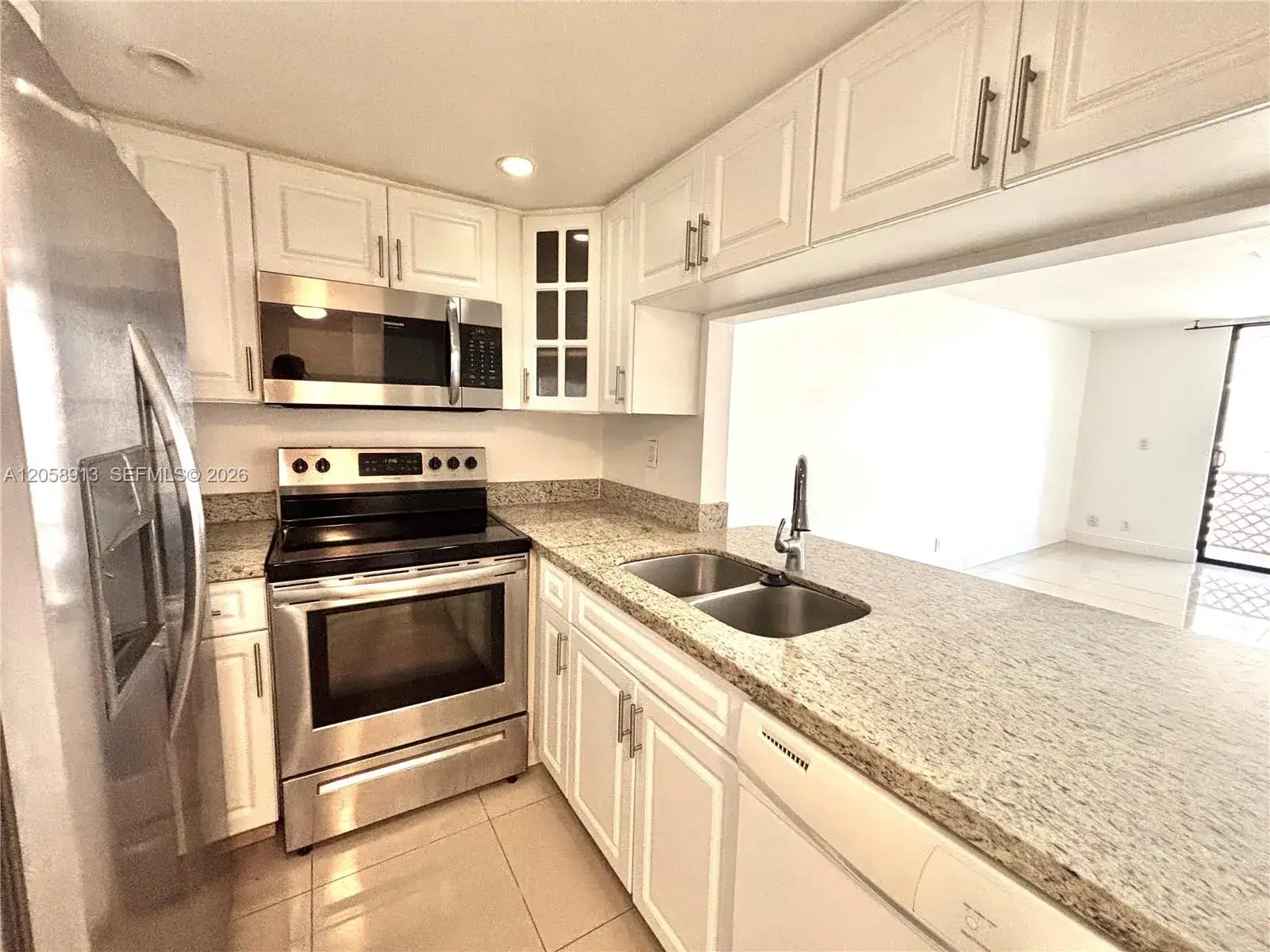 2935 NE 163rd St # 5P, North Miami Beach FL 33160