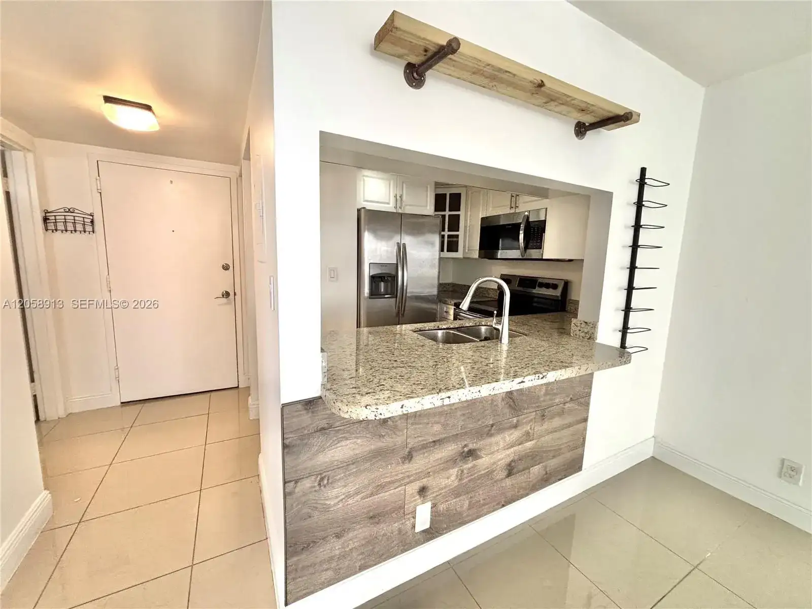 2935 NE 163rd St # 5P, North Miami Beach FL 33160 photo 2