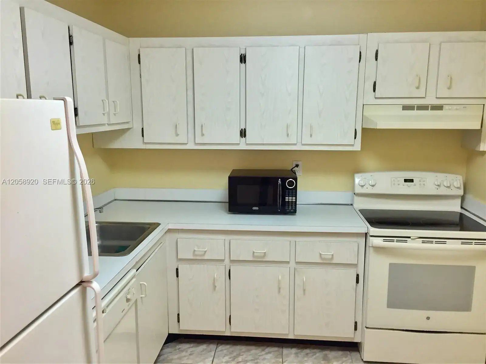 7720 Camino Real # 107, Miami FL 33143 photo 2