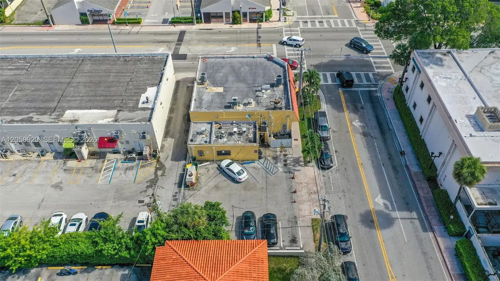 3800 SW 8th St, Coral Gables FL 33134 photo 3