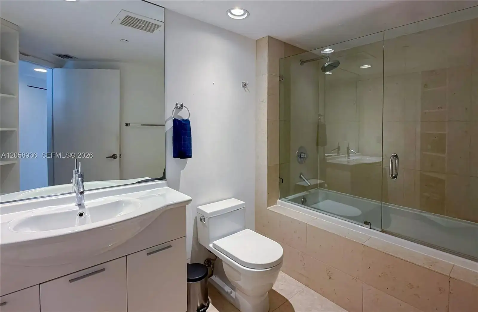 475 Brickell Ave # 5008, Miami FL 33131 photo 5