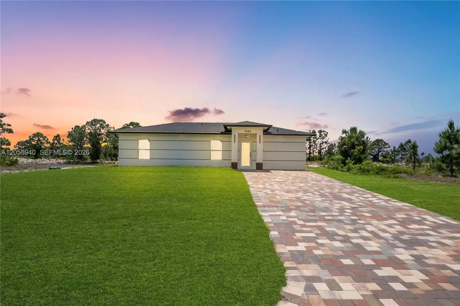 1042 Darlington St, Other City - In The State Of Florida FL 33974