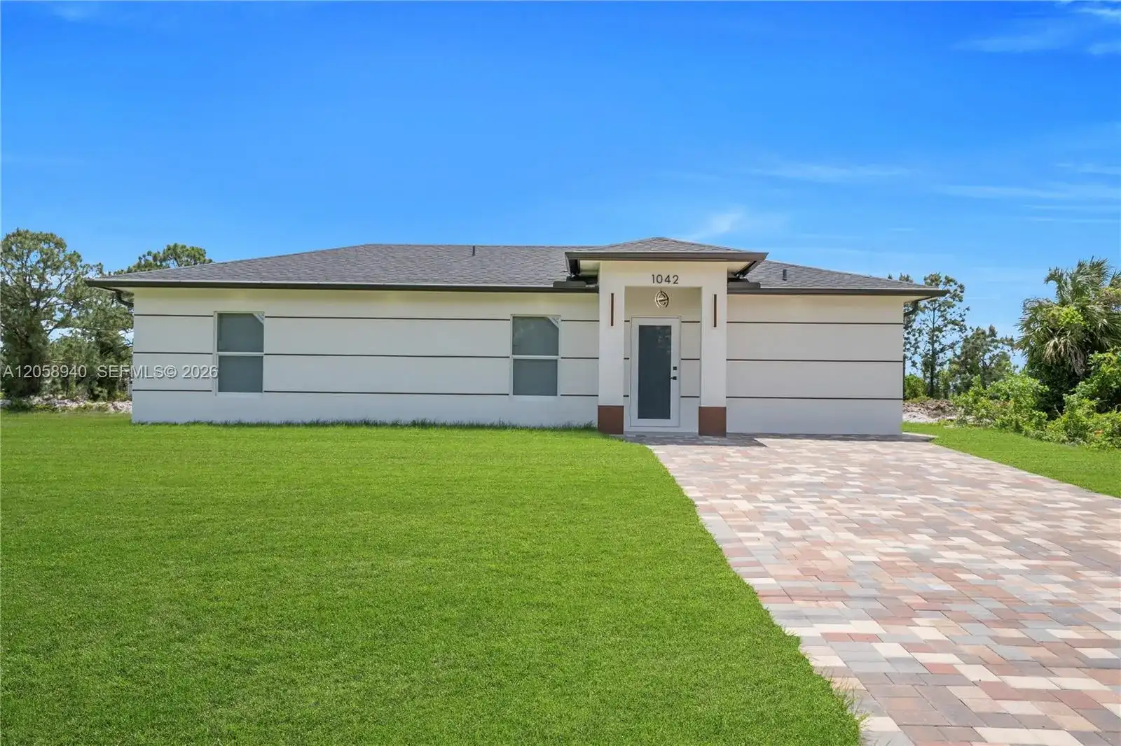 1042 Darlington St, Other City - In The State Of Florida FL 33974 photo 2
