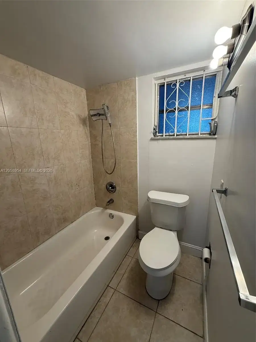 8841 W Flagler St # 202, Miami FL 33174 photo 4