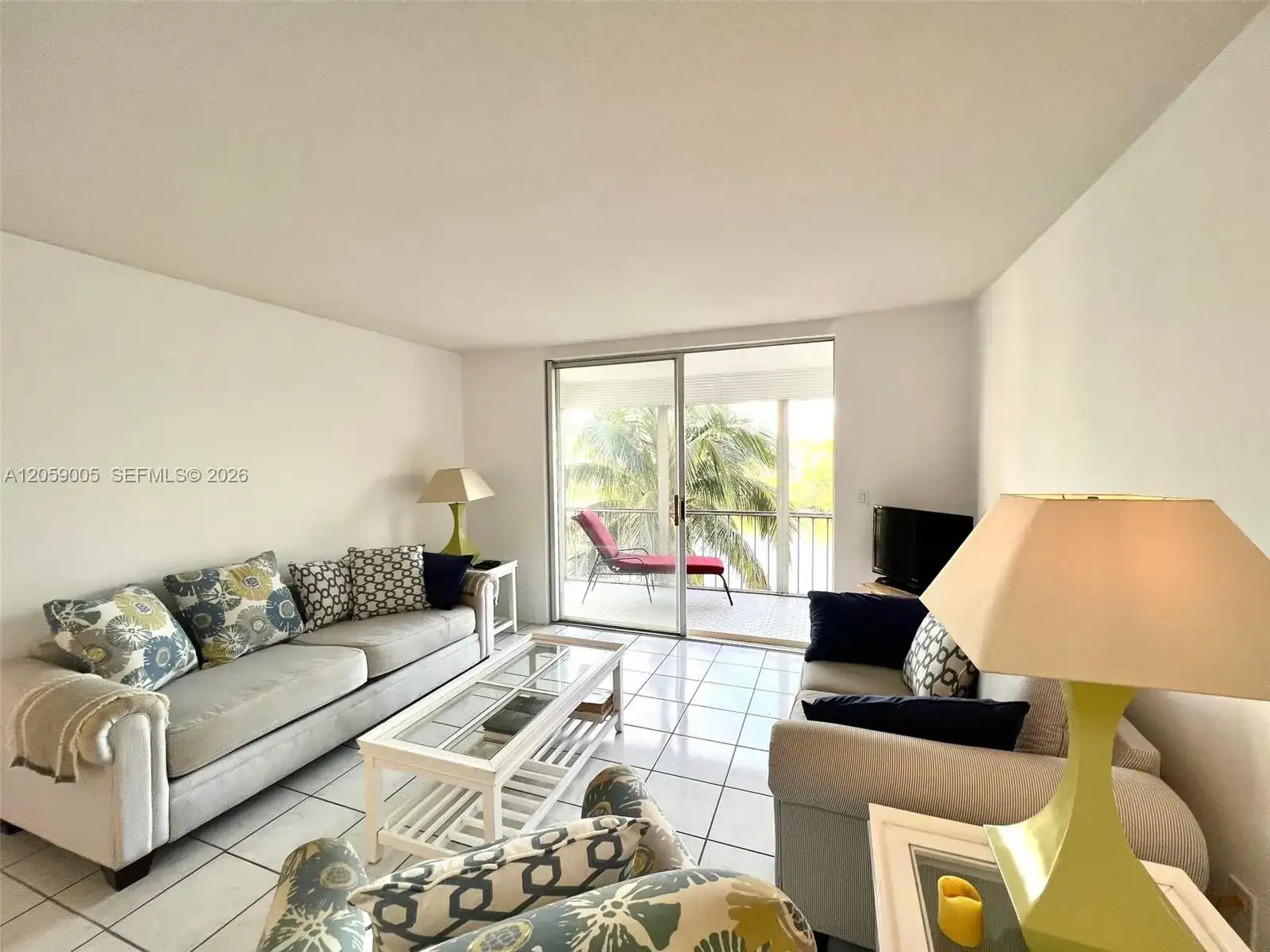 3030 Marcos Dr # T302, Aventura FL 33160 photo 2