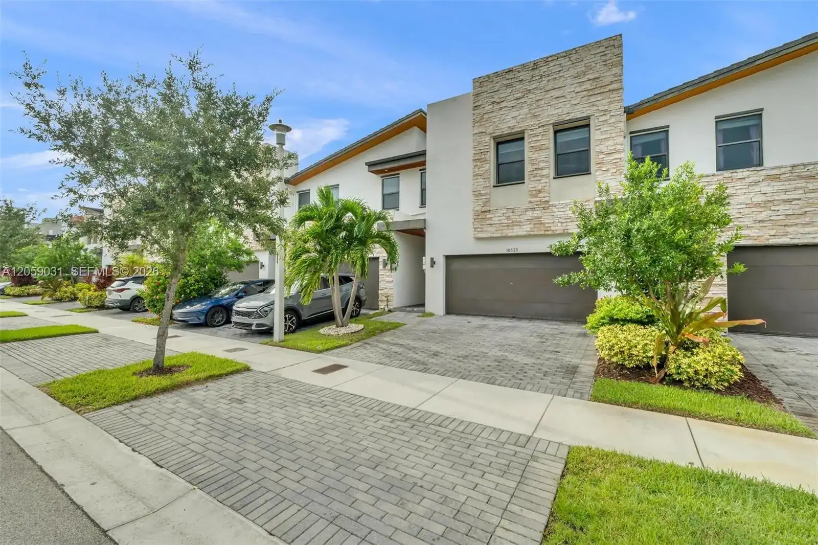 10533 NW 78th Ter, Doral FL 33178