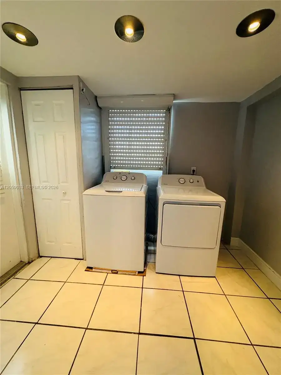 1770 79th St Cswy # D315, North Bay Village FL 33141 photo 4