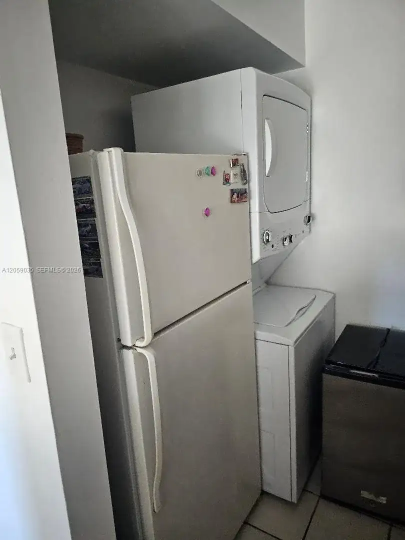 2505 W 67th Pl # 27, Hialeah FL 33016 photo 3