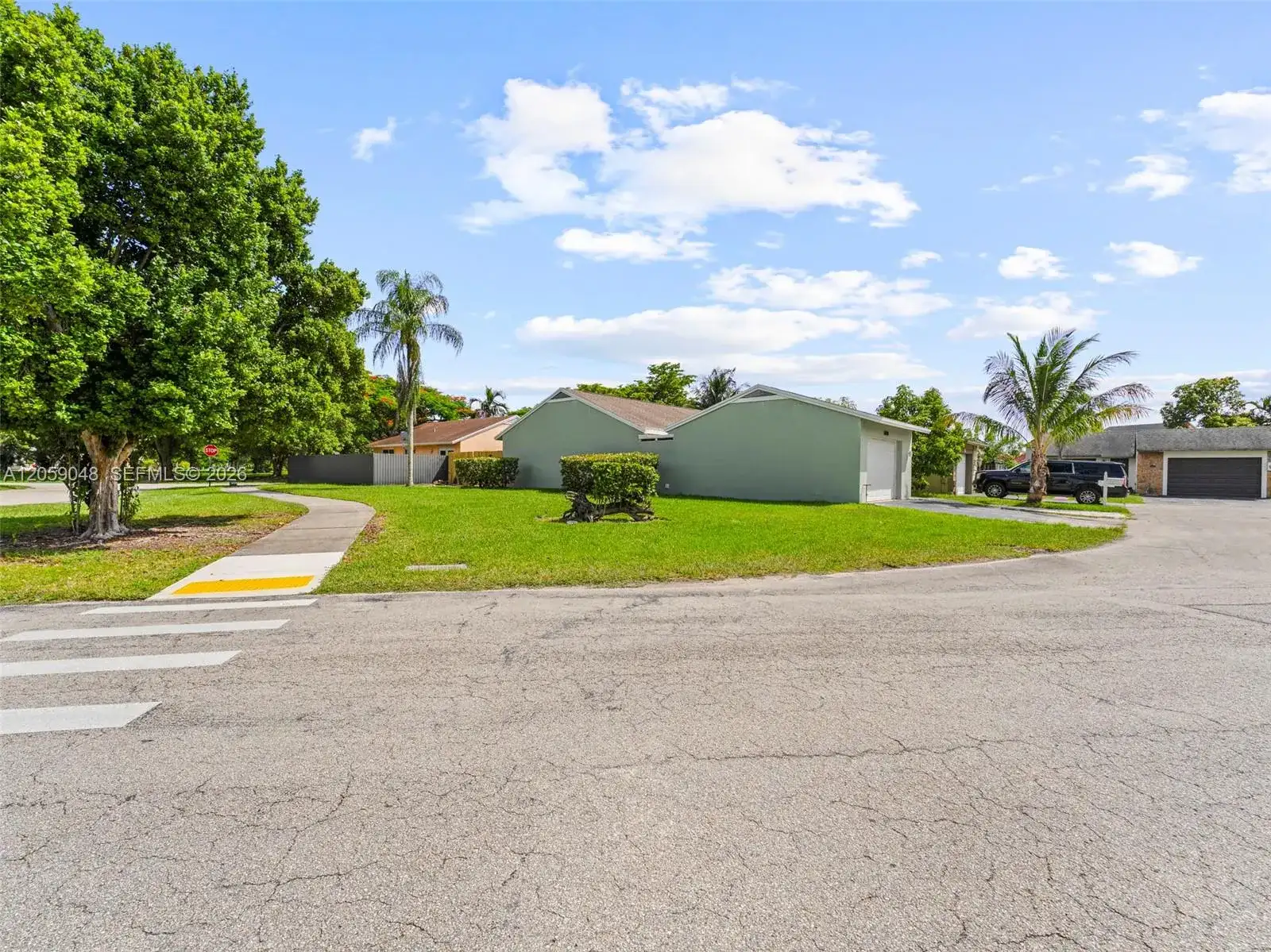 1378 Osprey Ct, Homestead FL 33035 photo 2