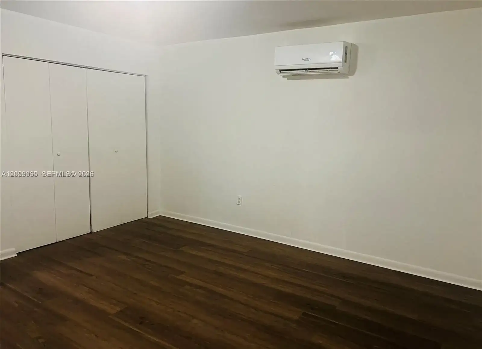 529 SW 3rd St # 3, Miami FL 33130 photo 4