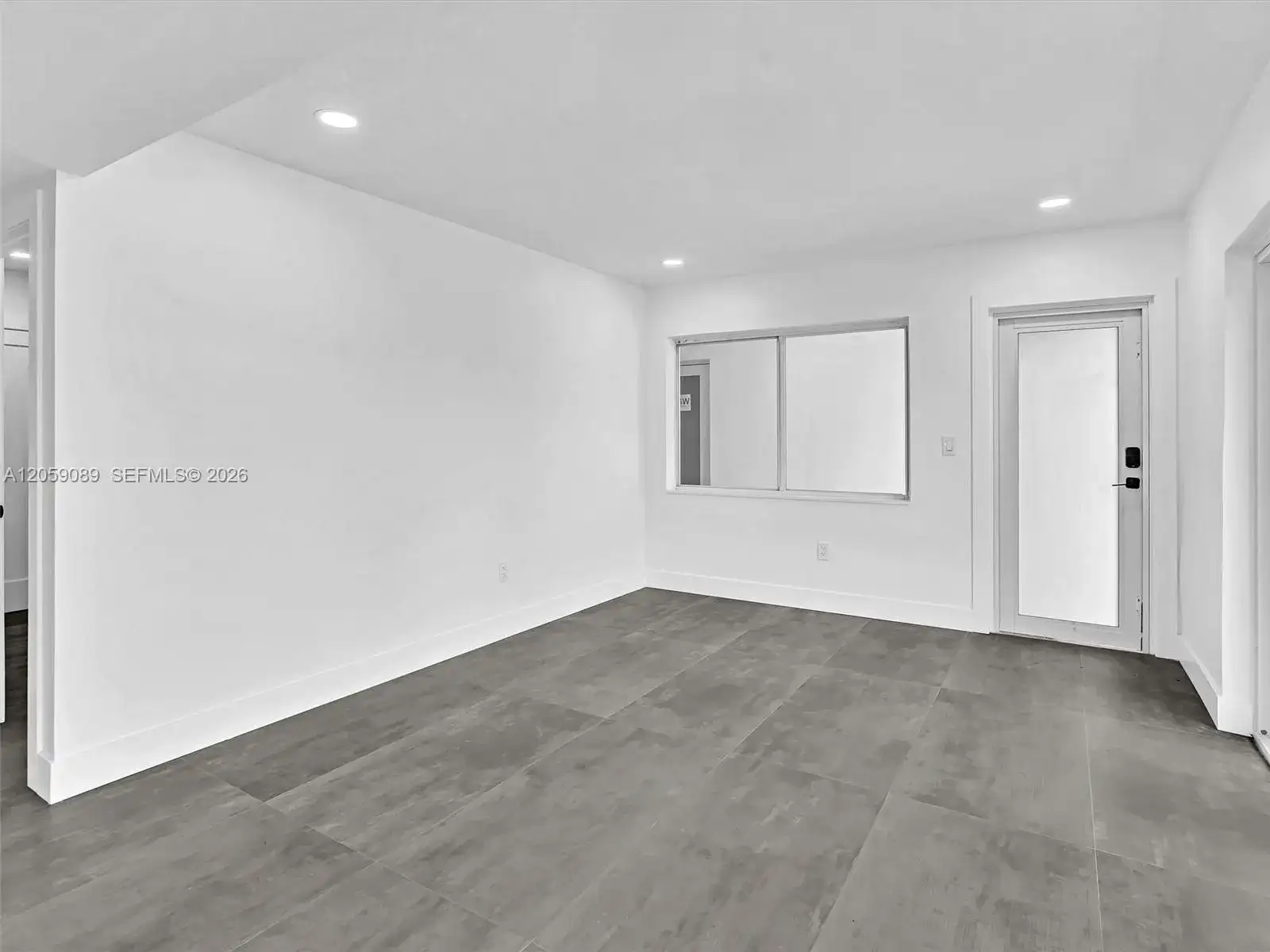 11900 N Bayshore Dr # 101, North Miami FL 33181 photo 2