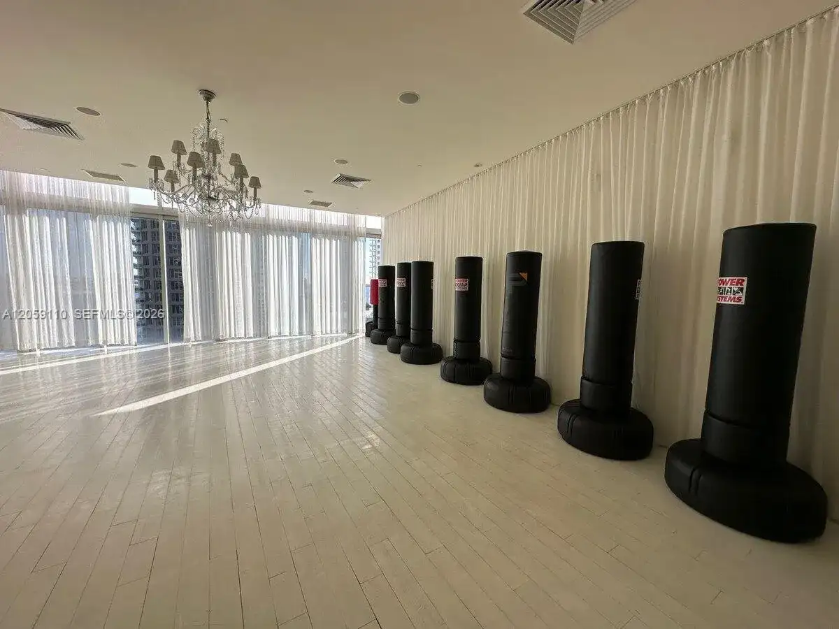 485 Brickell Ave # 2507, Miami FL 33131 photo 4