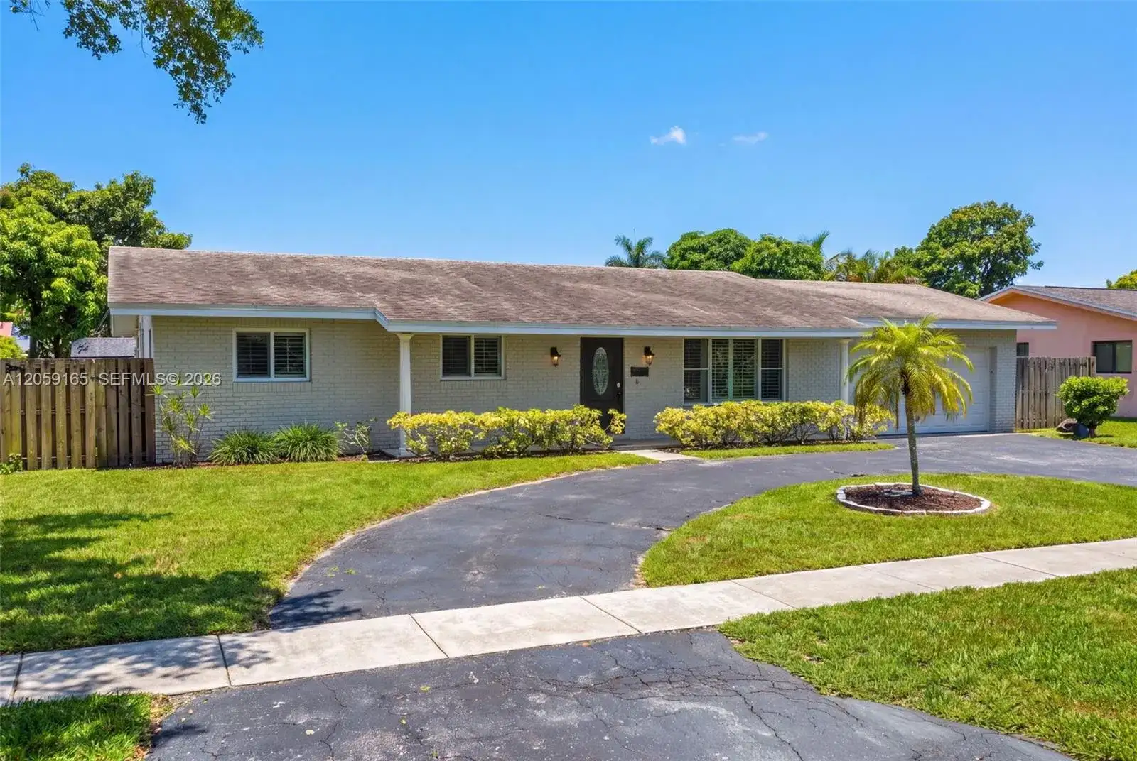 7400 NW 15th St, Plantation FL 33313 photo 2