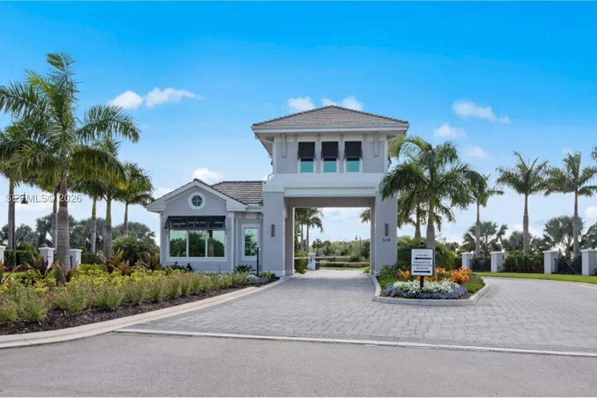 6070 National blvd # 215, Ave Maria FL 34142