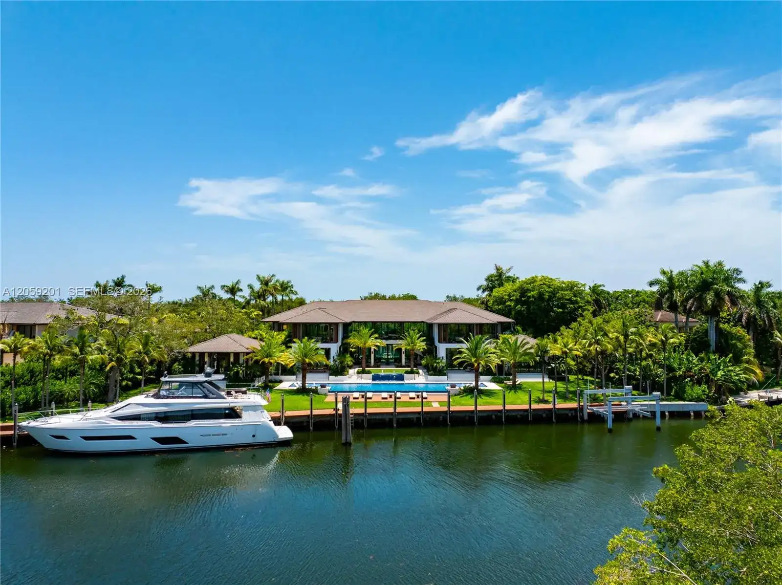 641 Leucadendra Dr, Coral Gables FL 33156 photo 2