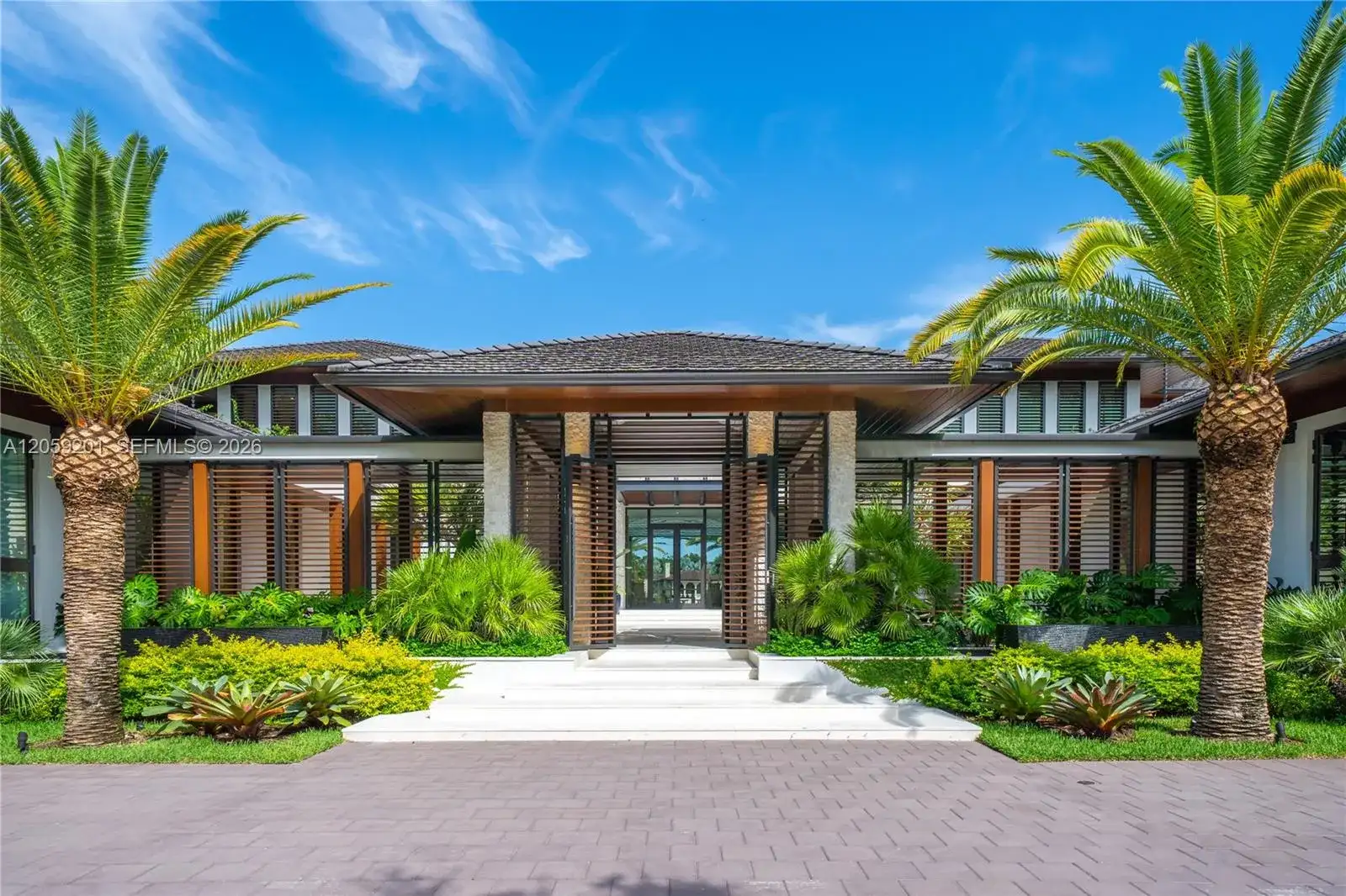 641 Leucadendra Dr, Coral Gables FL 33156 photo 5