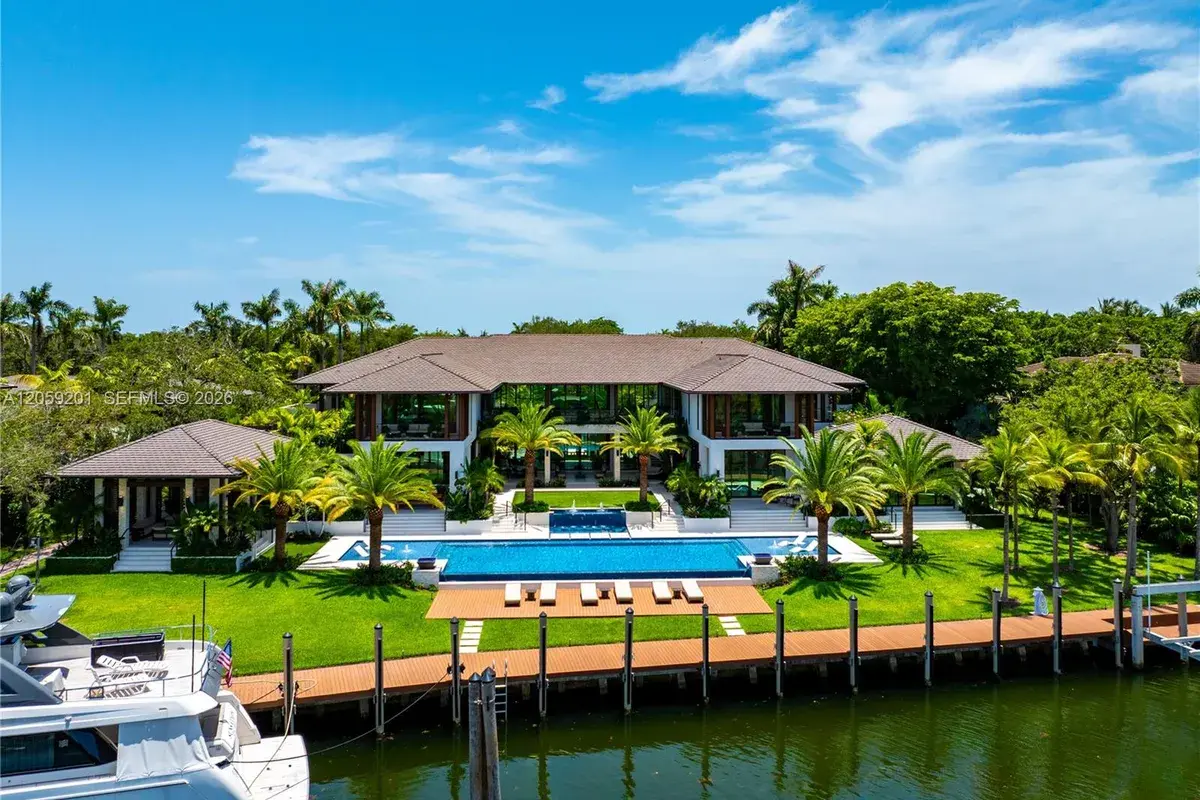 641 Leucadendra Dr, Coral Gables FL 33156